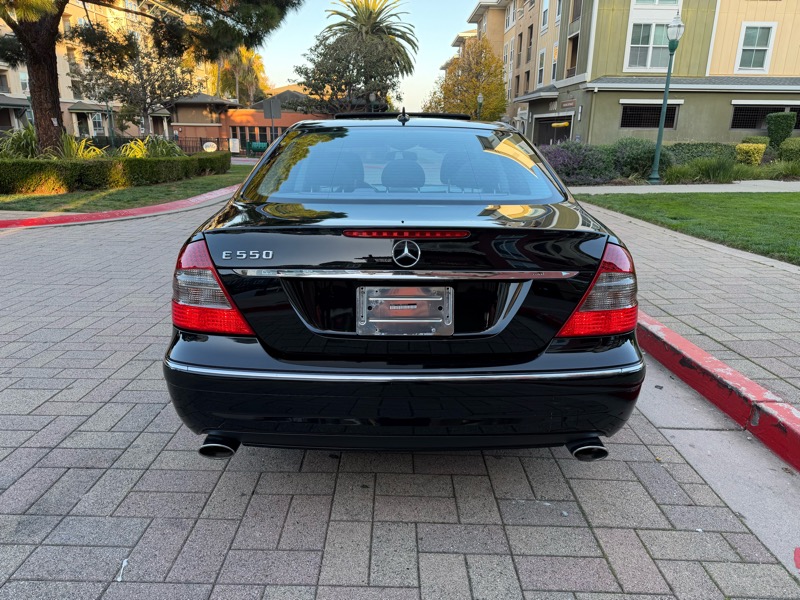 Mercedes-Benz E-Class E550 Sedan 2009