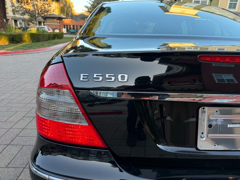 Mercedes-Benz E-Class E550 Sedan 2009