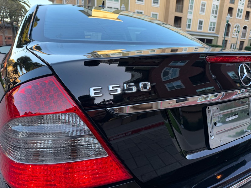 Mercedes-Benz E-Class E550 Sedan 2009