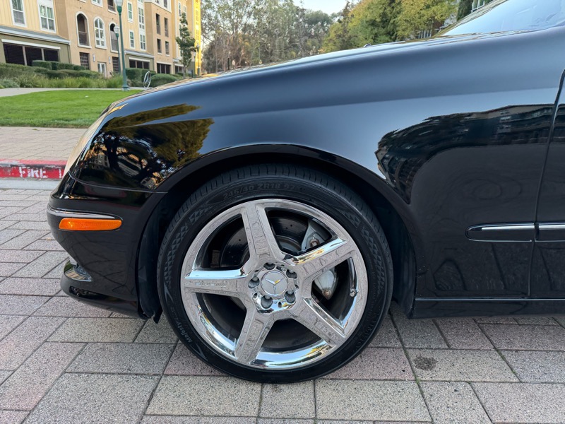 Mercedes-Benz E-Class E550 Sedan 2009