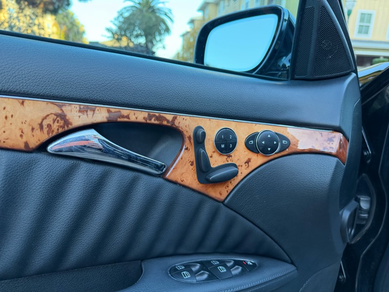 Mercedes-Benz E-Class E550 Sedan 2009