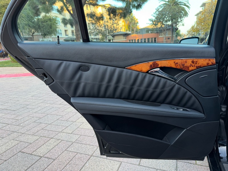 Mercedes-Benz E-Class E550 Sedan 2009