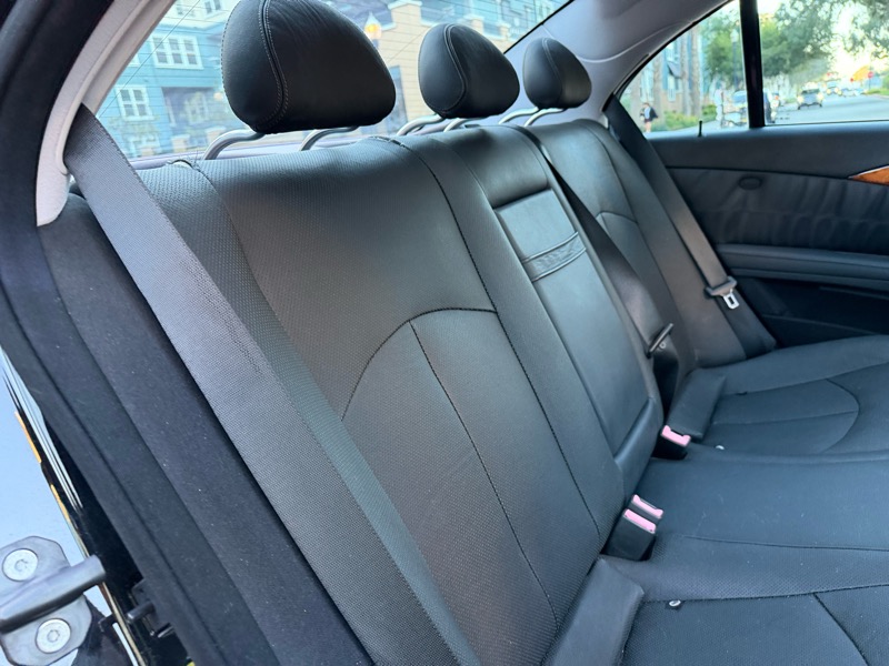 Mercedes-Benz E-Class E550 Sedan 2009