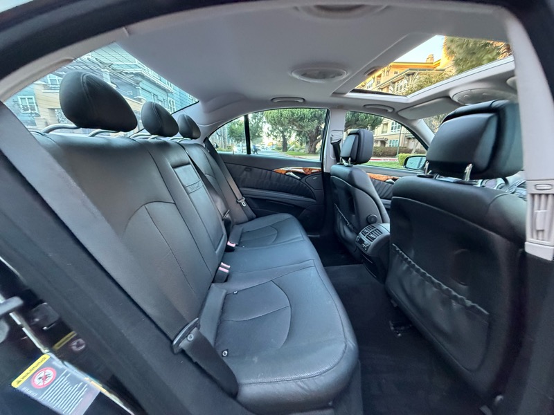 Mercedes-Benz E-Class E550 Sedan 2009