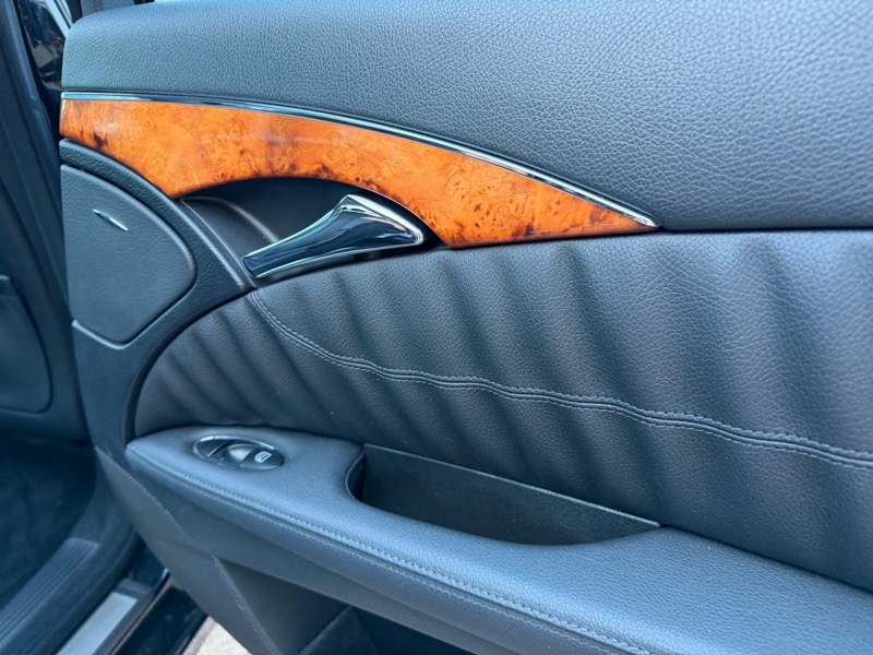 Mercedes-Benz E-Class E550 Sedan 2009