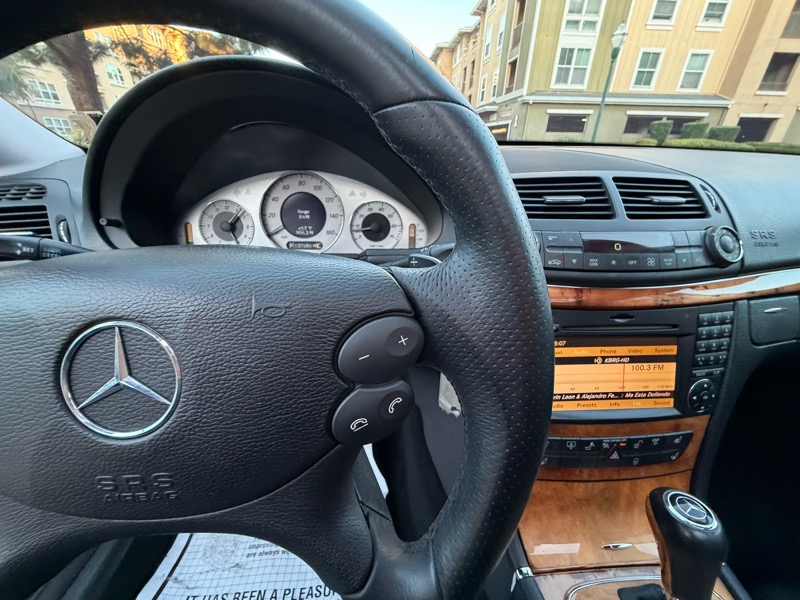 Mercedes-Benz E-Class E550 Sedan 2009