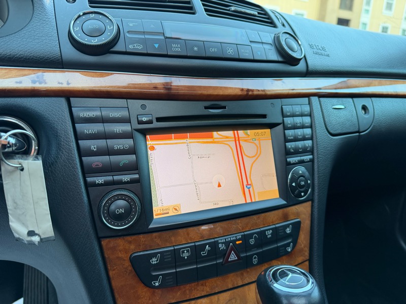 Mercedes-Benz E-Class E550 Sedan 2009