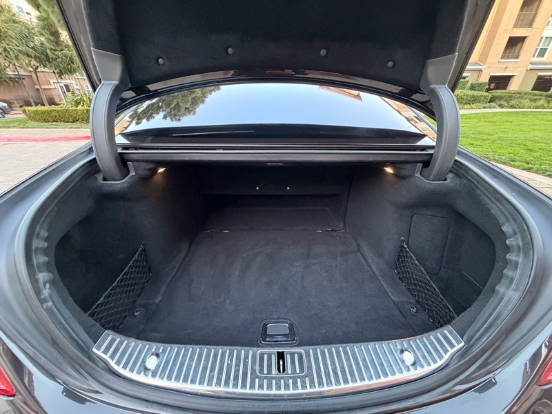 Mercedes-Benz S-Class S550 2014