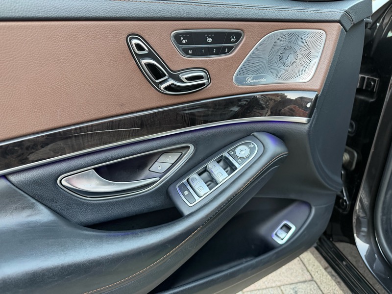 Mercedes-Benz S-Class S550 2014