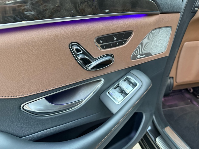 Mercedes-Benz S-Class S550 2014