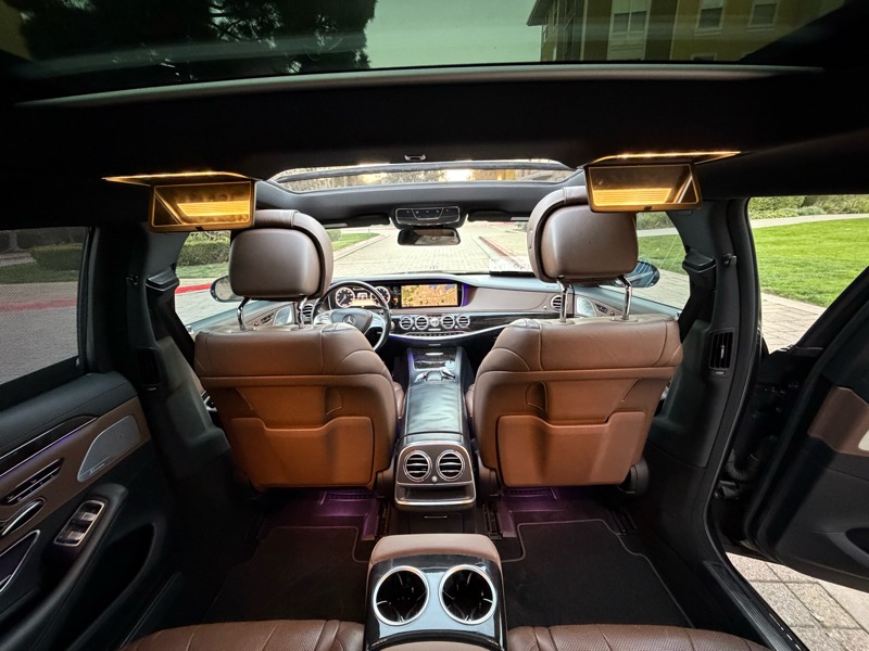 Mercedes-Benz S-Class S550 2014