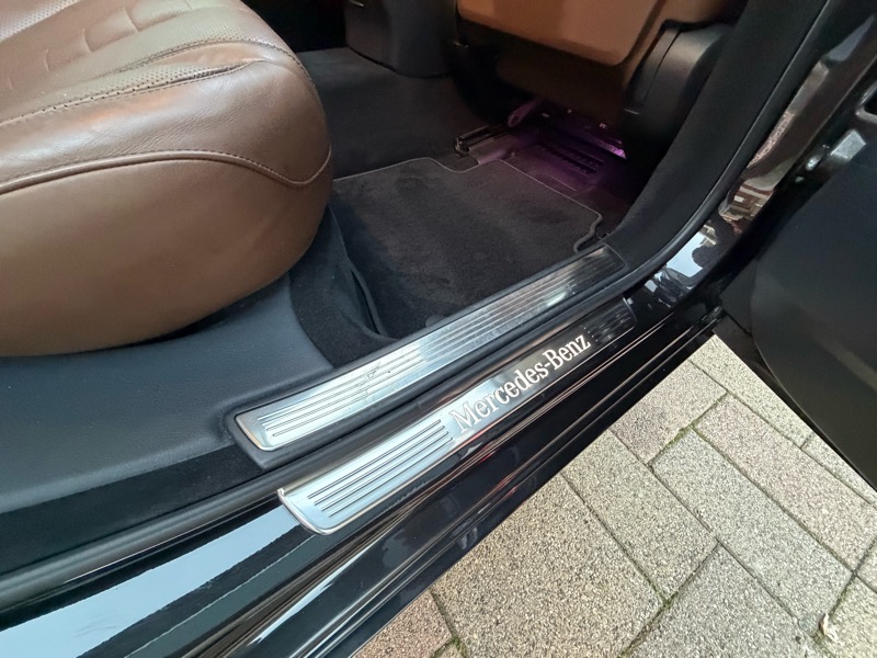 Mercedes-Benz S-Class S550 2014