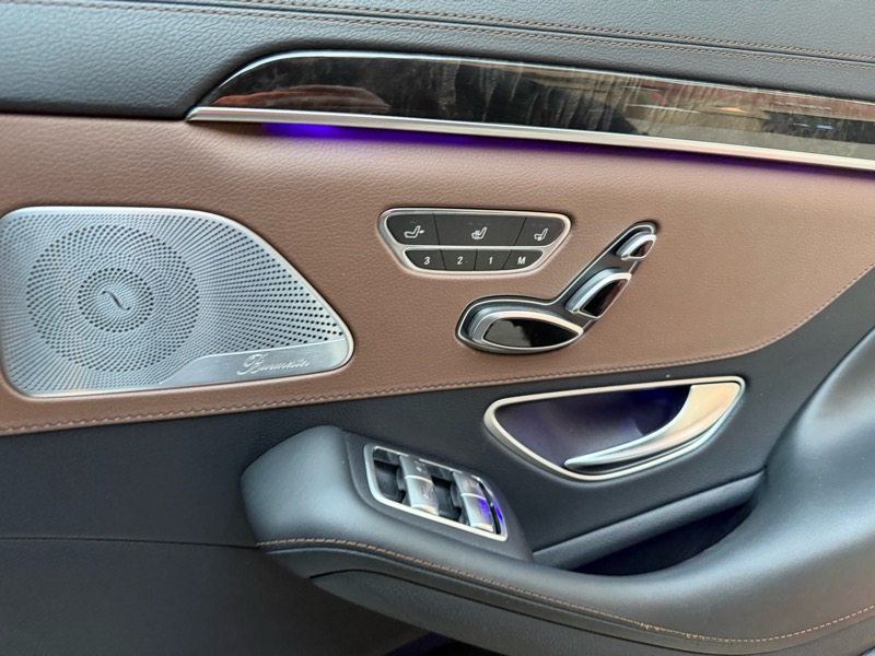 Mercedes-Benz S-Class S550 2014