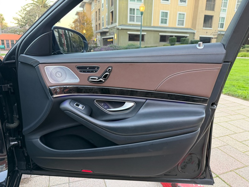 Mercedes-Benz S-Class S550 2014