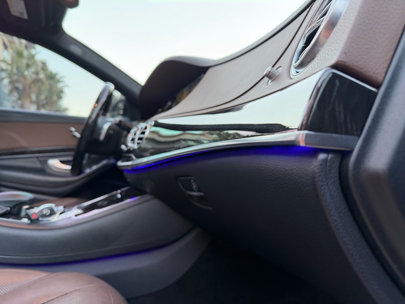 Mercedes-Benz S-Class S550 2014