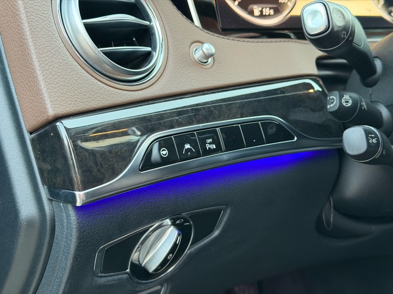 Mercedes-Benz S-Class S550 2014