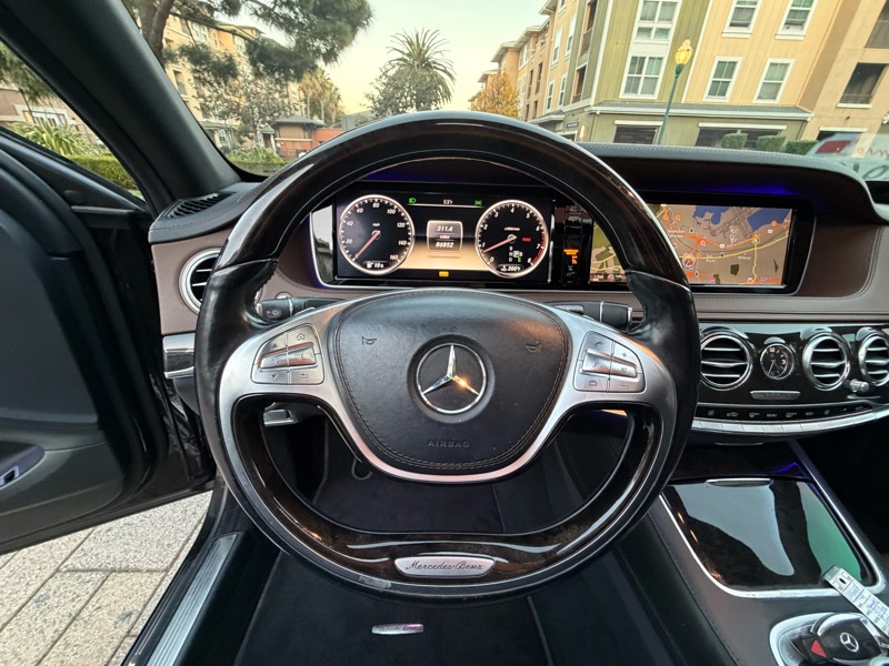 Mercedes-Benz S-Class S550 2014