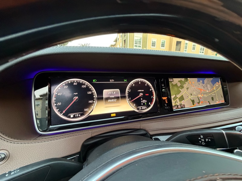 Mercedes-Benz S-Class S550 2014