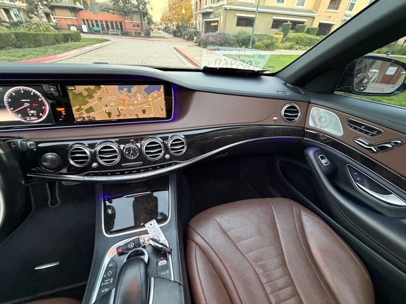 Mercedes-Benz S-Class S550 2014