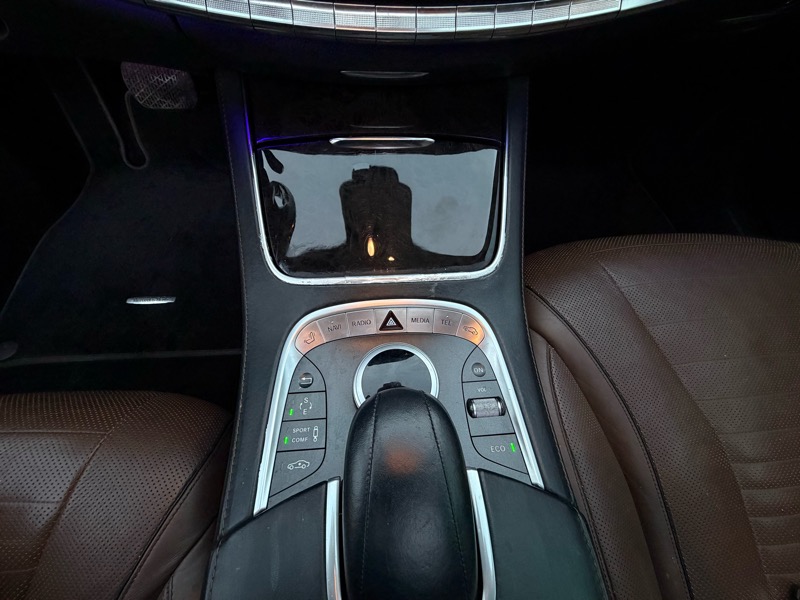 Mercedes-Benz S-Class S550 2014