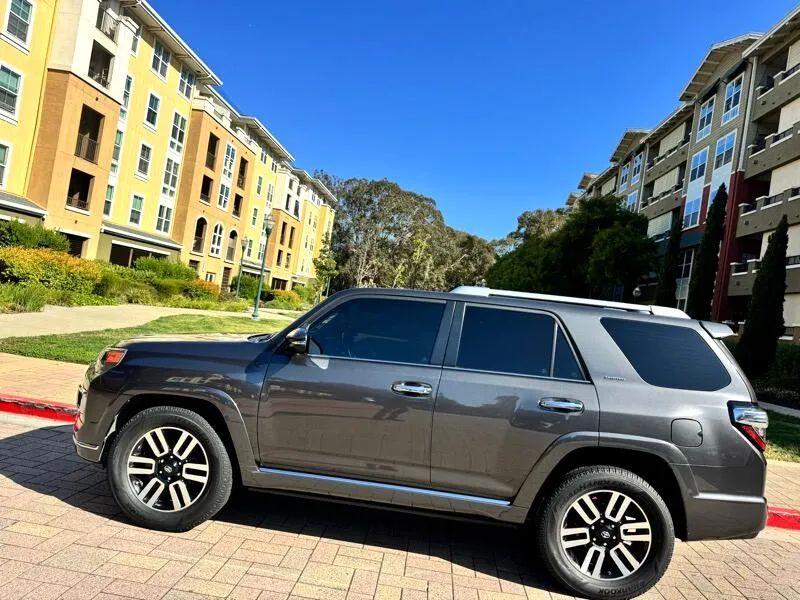 Toyota 4Runner Limited 4WD V6 2018