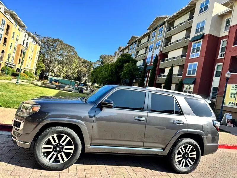 Toyota 4Runner Limited 4WD V6 2018