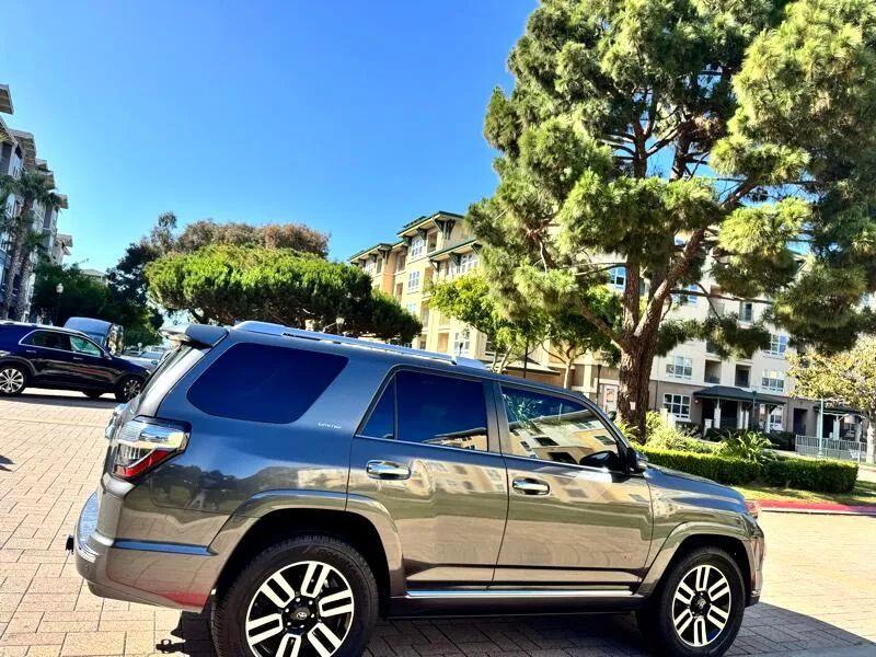 Toyota 4Runner Limited 4WD V6 2018
