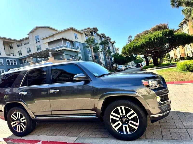 Toyota 4Runner Limited 4WD V6 2018