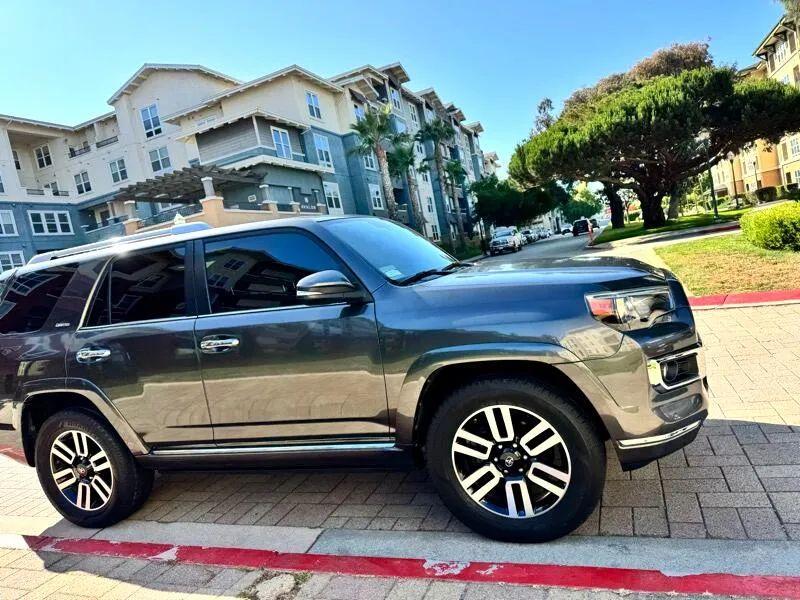 Toyota 4Runner Limited 4WD V6 2018