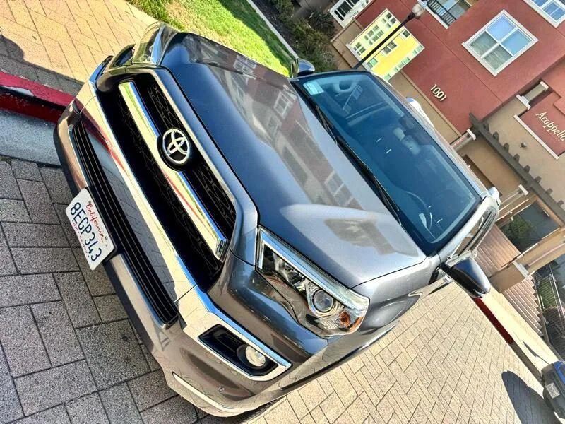 Toyota 4Runner Limited 4WD V6 2018