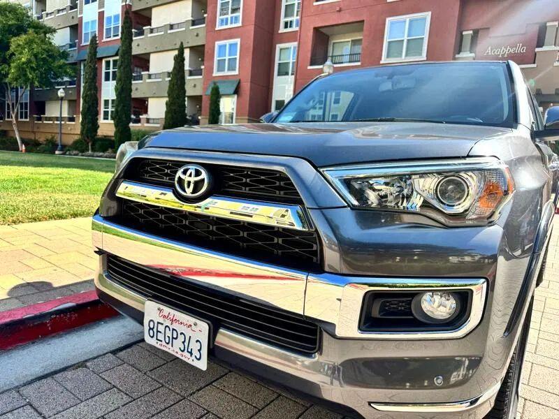 Toyota 4Runner Limited 4WD V6 2018