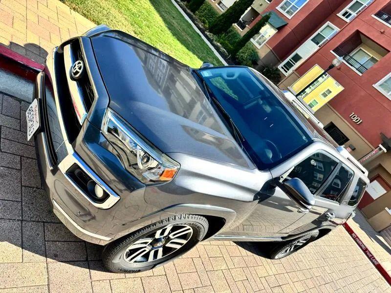 Toyota 4Runner Limited 4WD V6 2018