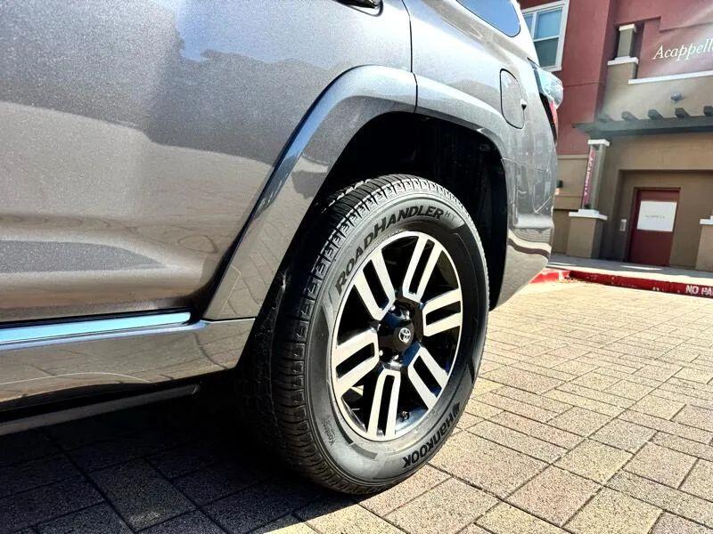Toyota 4Runner Limited 4WD V6 2018