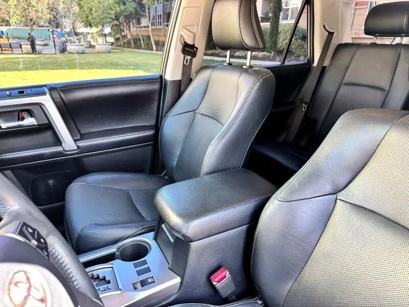 Toyota 4Runner Limited 4WD V6 2018