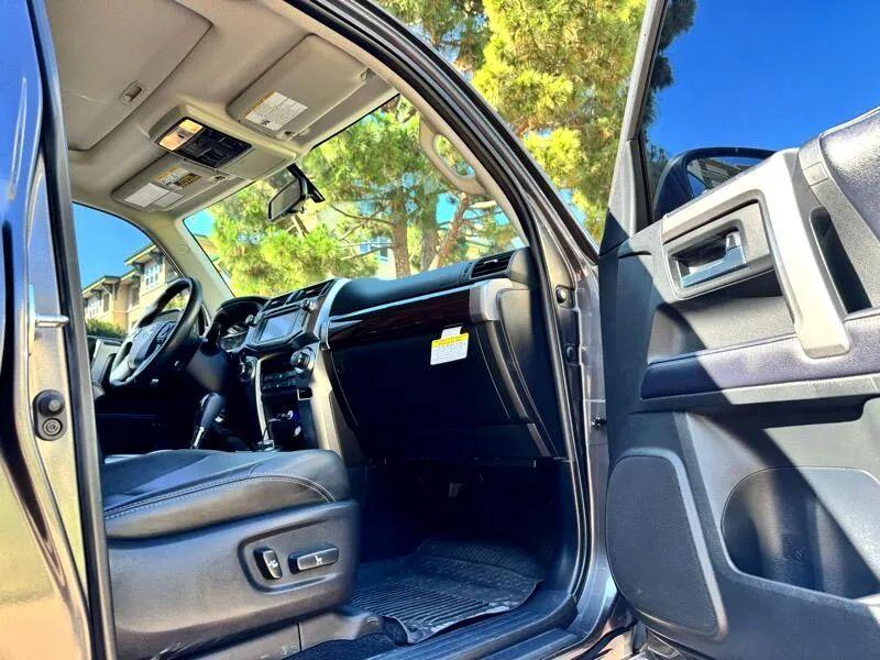 Toyota 4Runner Limited 4WD V6 2018