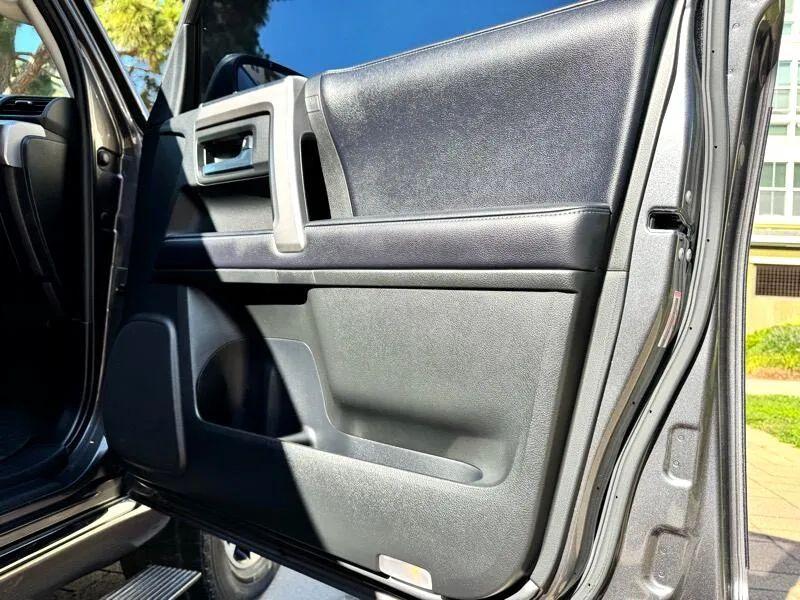 Toyota 4Runner Limited 4WD V6 2018