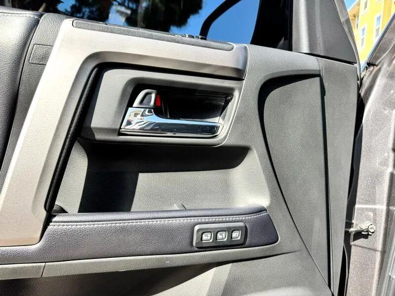 Toyota 4Runner Limited 4WD V6 2018