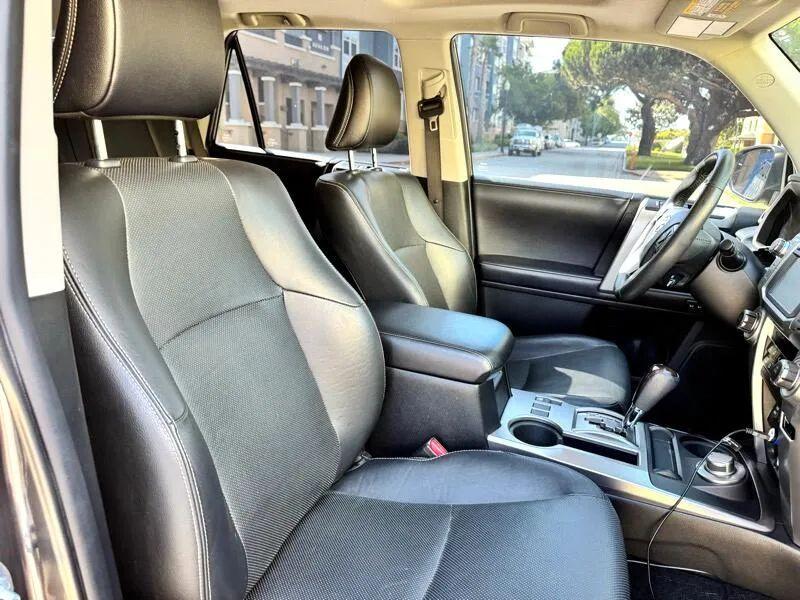 Toyota 4Runner Limited 4WD V6 2018