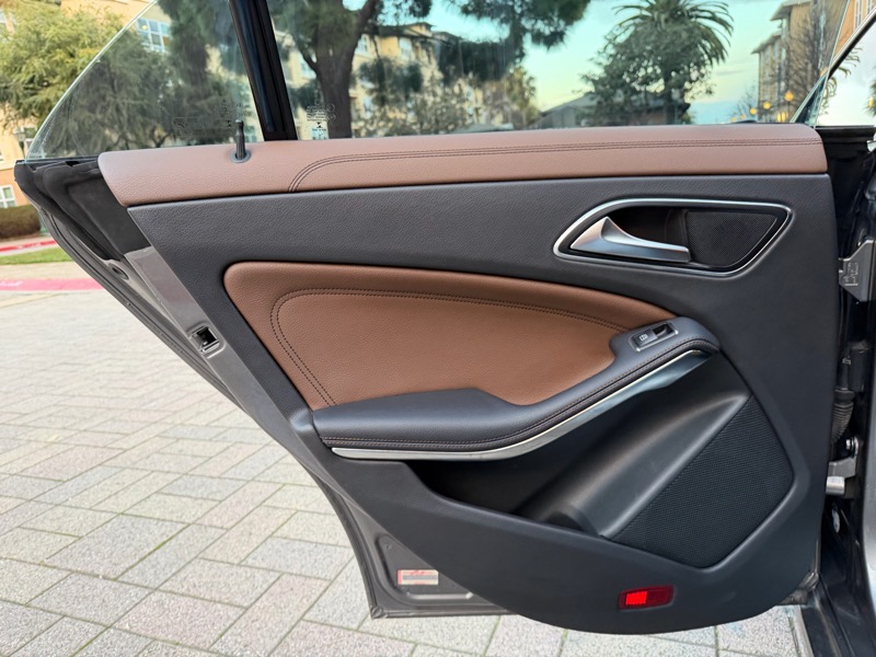 Mercedes-Benz CLA-Class CLA250 2014