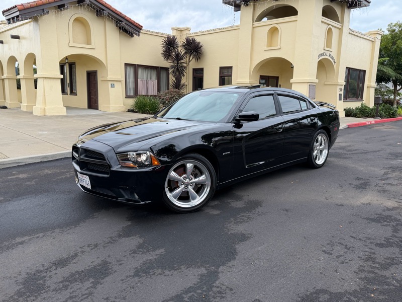 Dodge Charger  2012