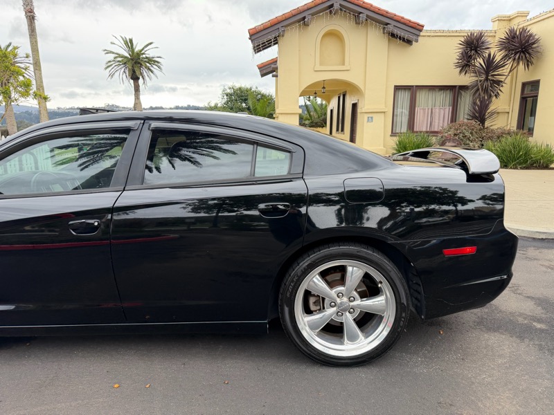 Dodge Charger  2012