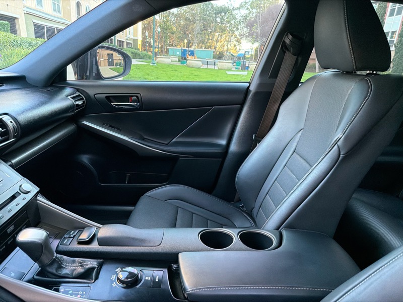 Lexus IS 350 RWD 2014