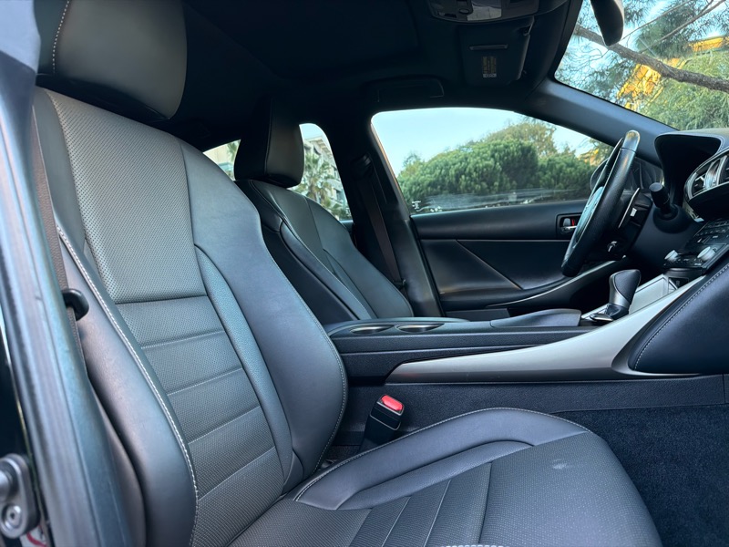 Lexus IS 350 RWD 2014