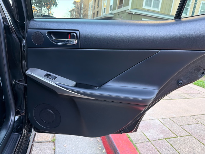 Lexus IS 350 RWD 2014