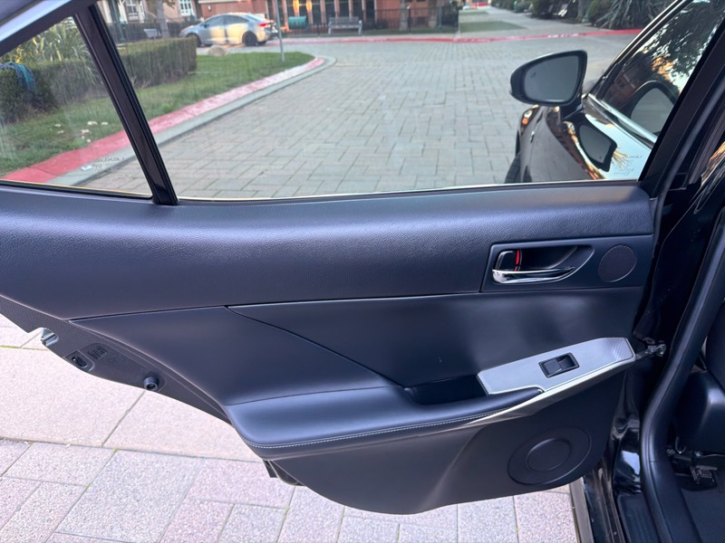 Lexus IS 350 RWD 2014