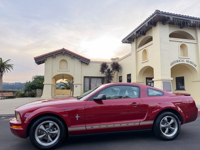 Ford Mustang V6 Premium Coupe 2008