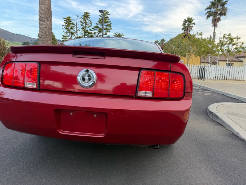Ford Mustang V6 Premium Coupe 2008