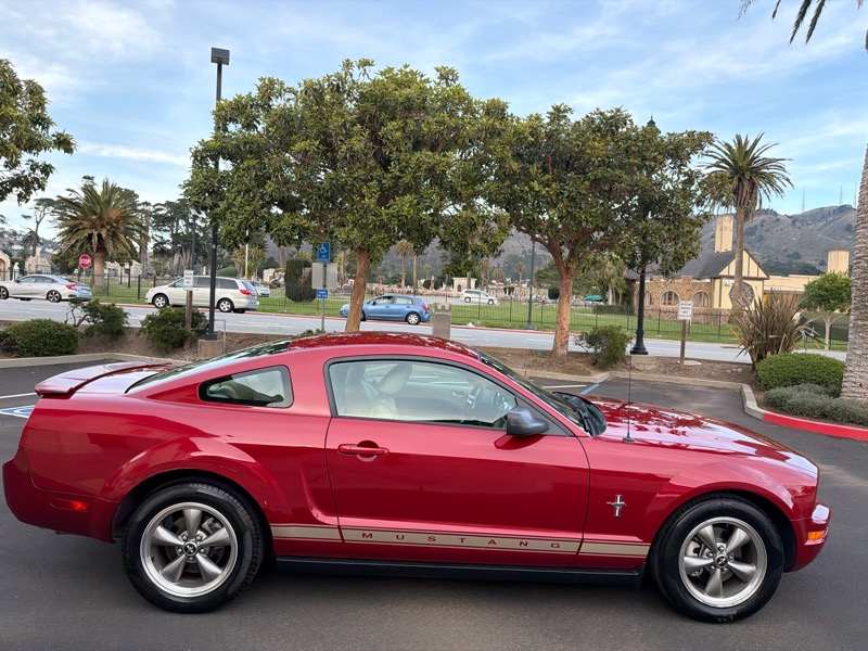 Ford Mustang V6 Premium Coupe 2008