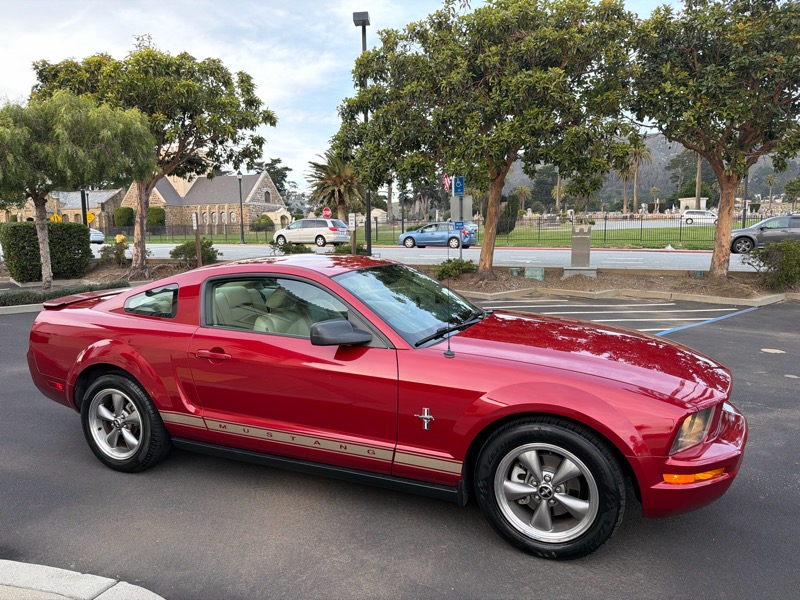 Ford Mustang V6 Premium Coupe 2008
