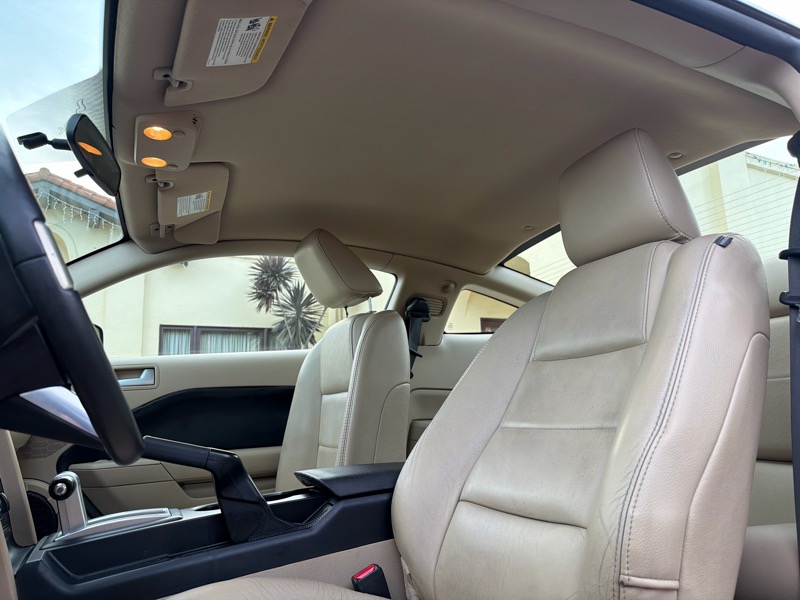 Ford Mustang V6 Premium Coupe 2008